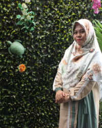 Guru TQ - Neli Yulina, S.TH